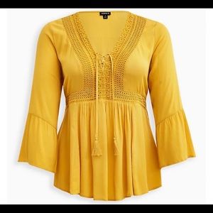 Torrid size 4 4x 26 Lace-Up Babydoll Top - Crinkle
Gauze Mustard Yellow NWT